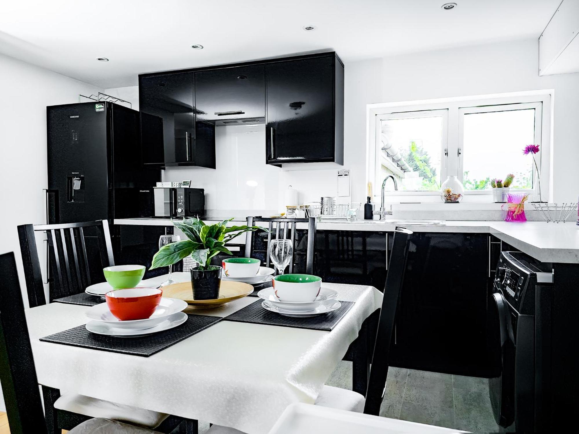 Charming London Home, Opp Arnos Grove Underground Station, Parking New Southgate Exterior foto
